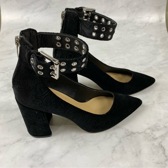 Marc Fisher: Dolanna Textured Suede Pointed Toe Zip Up Buckle Heels Black 7.5 - Picture 5 of 6